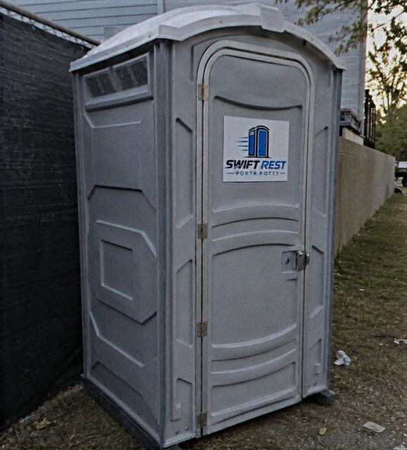 Deluxe Porta Potties rental